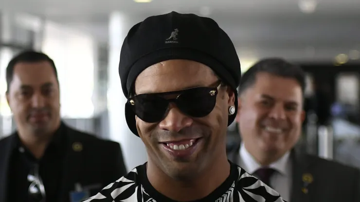 DF - Brasilia - 17/06/2019 - Ex jogador Ronaldinho Gaucho - Ex Ronaldinho Gaucho nesta segunda-feira, 17 de junho, ao chegar no Palacio do Planalto para reuniao com Jair Bolsonaro. Foto: Mateus Bonomi/AGIF