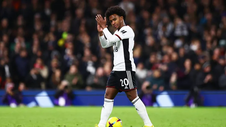 Willian está livre no mercado desde que deixou o Fulham, da Inglaterra. (Foto: Clive Rose/Getty Images)