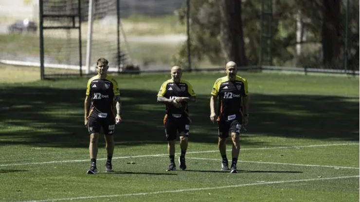 Jorge Sampaoli comanda o primeiro treino no retorno ao Atlético-MG