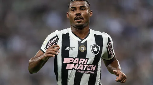Cuiabano, atuando pelo Botafogo em 2024