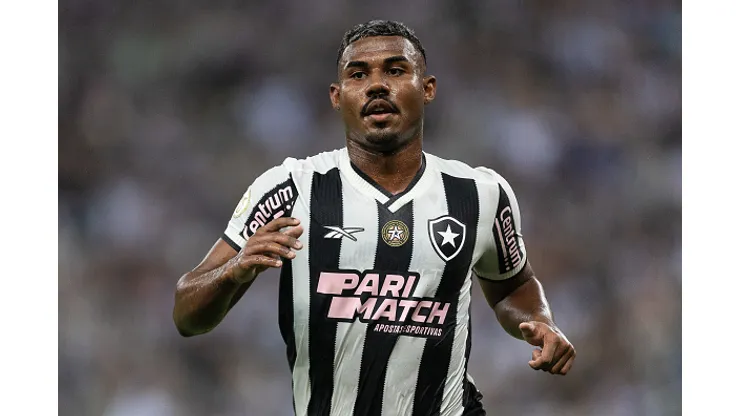 Cuiabano, atuando pelo Botafogo em 2024