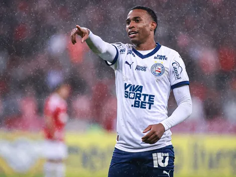 Jean Lucas comemora a vitória do Bahia sobre o Confiança