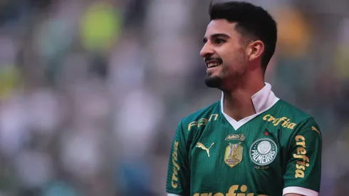 Flaco Lopez jogador do Palmeiras comemora seu gol durante partida contra o Sao Paulo no estadio Arena Allianz Parque pelo campeonato Brasileiro A 2024.