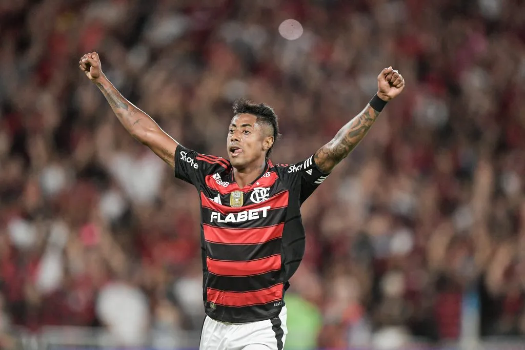 RJ – RIO DE JANEIRO – 12/07/2025 – BRASILEIRO A 2025, FLAMENGO X SAO PAULO – Bruno Henrique jogador do Flamengo comemora gol durante partida contra o Sao Paulo no estadio Maracana pelo campeonato Brasileiro A 2025. Foto: Thiago Ribeiro/AGIF