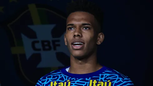 Estêvão trocou o Palmeiras pelo Chelsea.