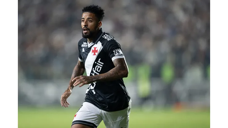 Paulinho, jogador do Vasco