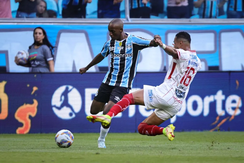 Gabriel Mec, jogador do Grêmio, Foto: Maxi Franzoi/AGIF