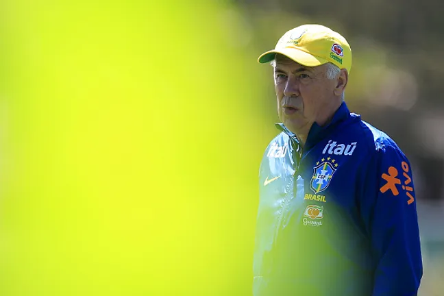Carlo Ancelotti treinando a Seleção Brasileira –  (Photo by Buda Mendes/Getty Images)