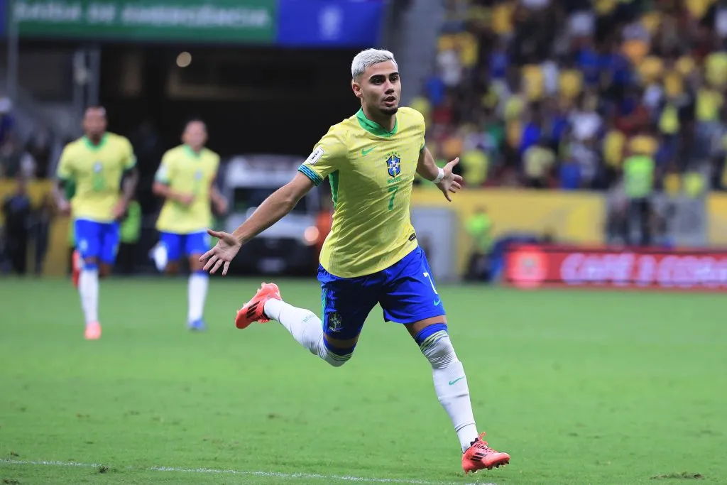 DF – BRASILIA – 15/10/2024 – ELIMINATORIAS COPA DO MUNDO 2026, BRASIL X PERU – Andreas Pereira jogador do Brasil comemora seu gol durante partida contra o Peru no estadio Mane Garrincha pelo campeonato Eliminatorias Copa Do Mundo 2026. Foto: Ettore Chiereguini/AGIF