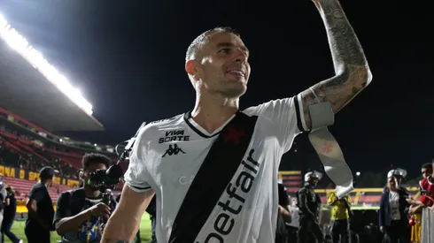 Vegetti jogador do Vasco comemora a vitoria apos partida contra o Sport pelo campeonato Brasileiro A 2025. Foto: Marlon Costa/AGIF