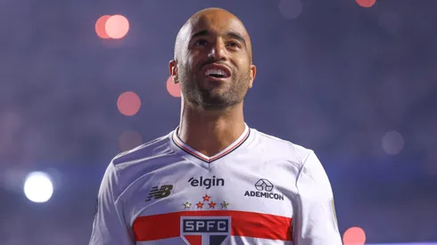 Lucas Moura passou por uma artroscopia no São Paulo.