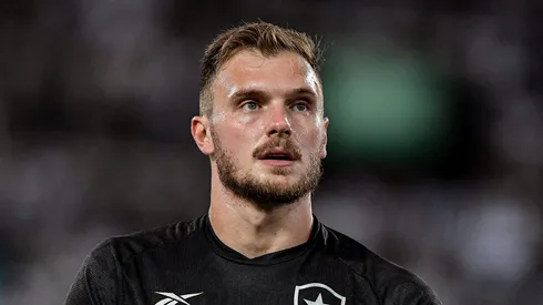 Perri deixou o Botafogo em 2024.