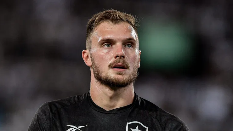 Perri deixou o Botafogo em 2024.