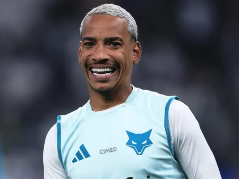 Matheus Pereira sente incômodo na panturrilha e vai passar por exames no Cruzeiro