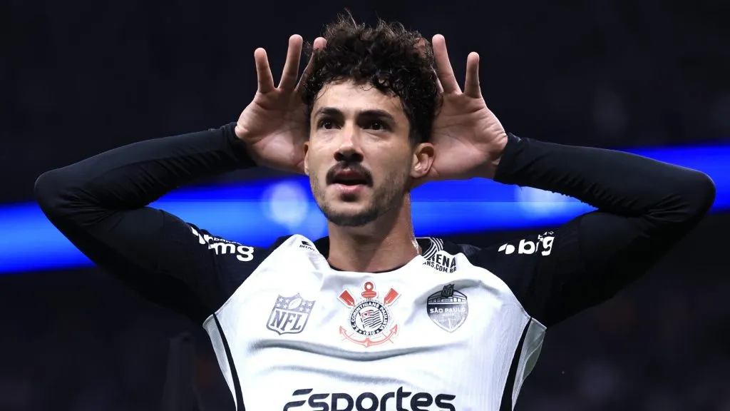 Gustavo Henrique renovou com o Corinthians – Foto: Marcello Zambrana/AGIF.