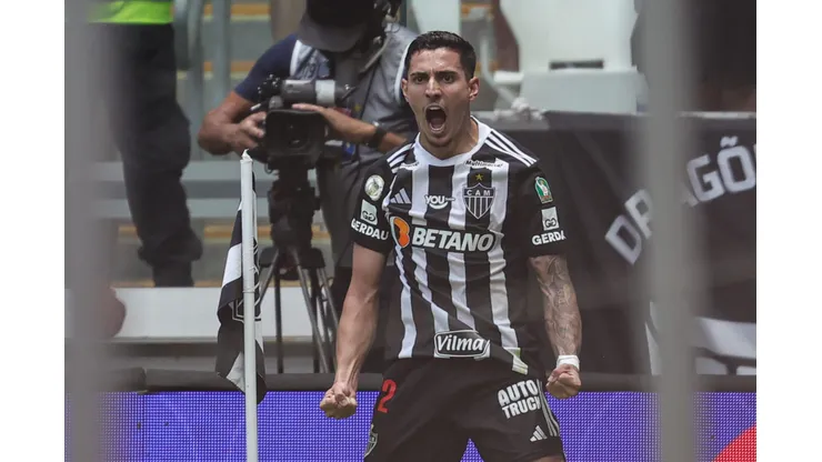 MG - BELO HORIZONTE - 22/09/2024 - BRASILEIRO A 2024, ATLETICO-MG X BRAGANTINO - Cadu jogador do Atletico-MG comemora seu gol durante partida contra o Bragantino no estadio Arena MRV pelo campeonato Brasileiro A 2024. Foto: Gilson Lobo/AGIF