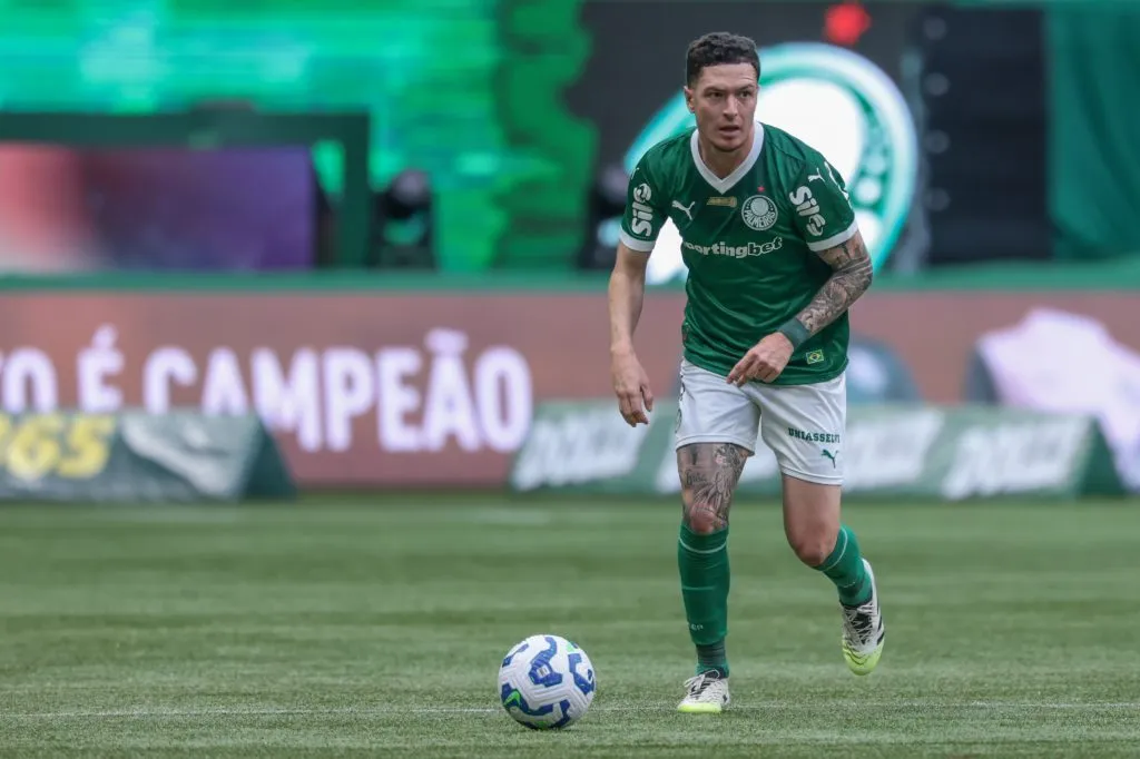Aníbal Moreno em ação pelo Palmeiras. Foto: Marcello Zambrana/AGIF