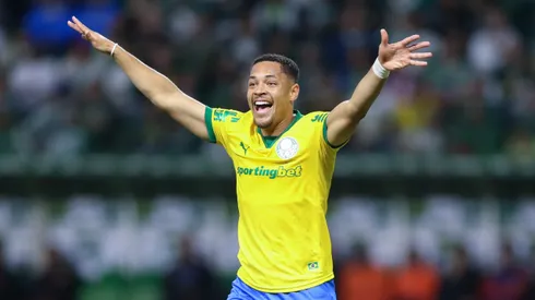 SP - SAO PAULO - 25/08/2025 - BRASILEIRO A 2025, PALMEIRAS X SPORT - Vitor Roque jogador do Palmeiras durante a partida contra o Sport no Allianz Parque em Sao Paulo (SP), pelo campeonato Brasileiro A 2025. Foto: Marlon Costa/AGIF