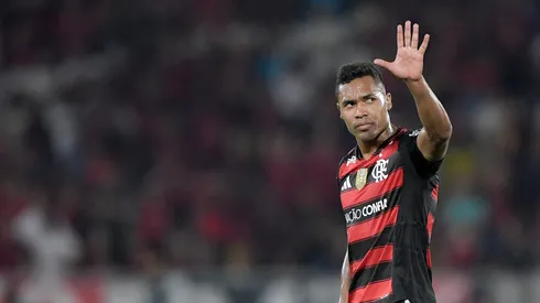 Alex Sandro se recupera de contusão