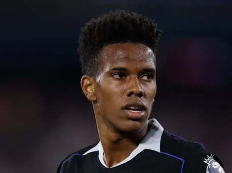 Estêvão ganha música e comparação com ídolo do Chelsea