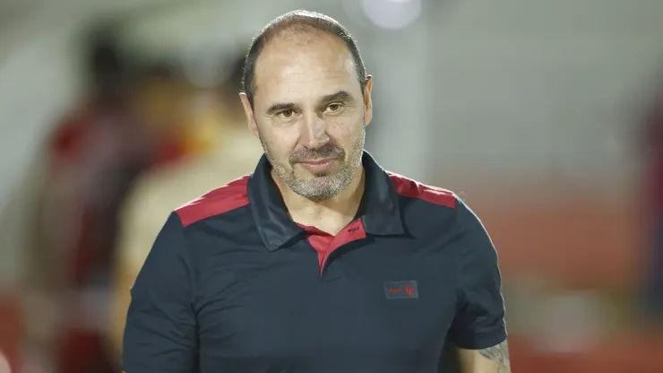 Allan Aal durante confronto contra o CRB na Série B 2025.