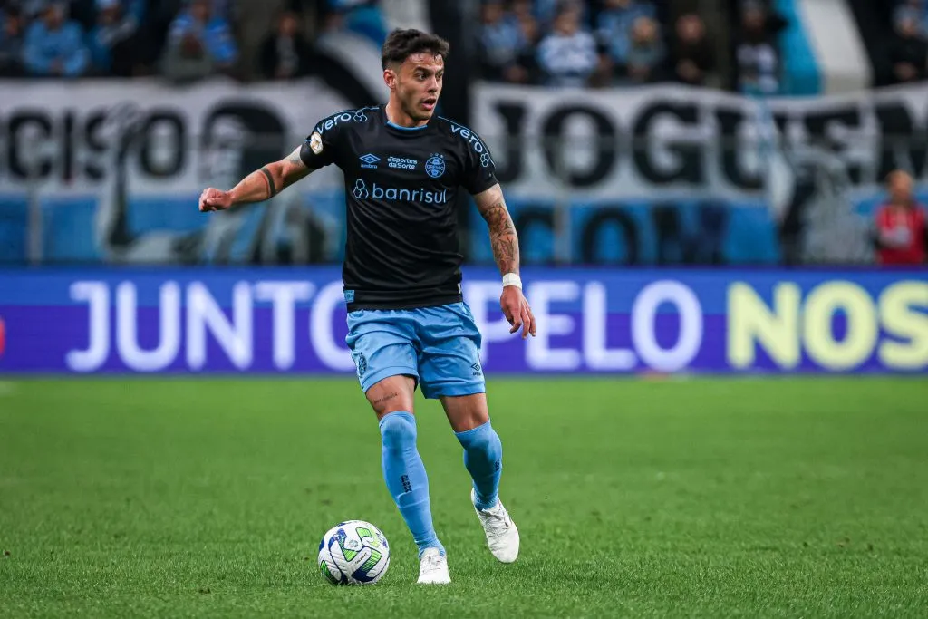Felipe Carballo tem contrato com o Grêmio até o final de 2026. Foto: Maxi Franzoi/AGIF