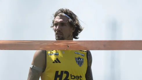 Lyanco no treino do Galo. Foto: Pedro Souza / Atlético