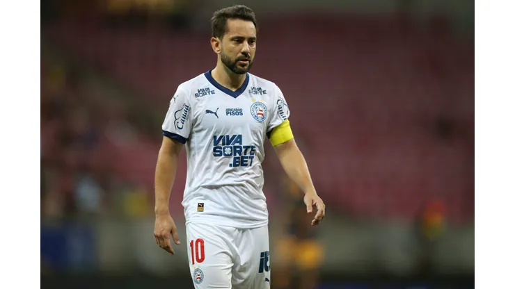 PE - RECIFE - 06/08/2025 - COPA DO BRASIL 2025, RETRO X BAHIA - Everton Ribeiro jogador do Bahia durante a partida contra o Retro na Arena de Pernambuco, pela Copa do Brasil 2025. Foto: Marlon Costa/AGIF