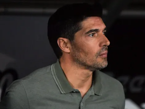 Torcida do Palmeiras critica Abel Ferreira após viagem