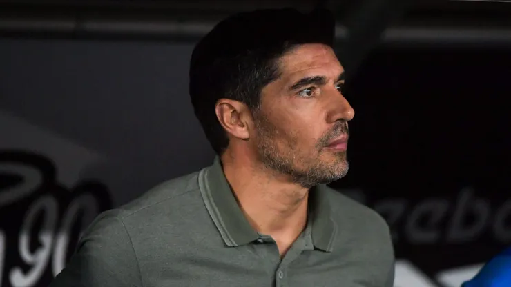 Abel Ferreira tecnico do Palmeiras durante partida contra o Botafogo no estadio Engenhao pelo campeonato Brasileiro A 2025.