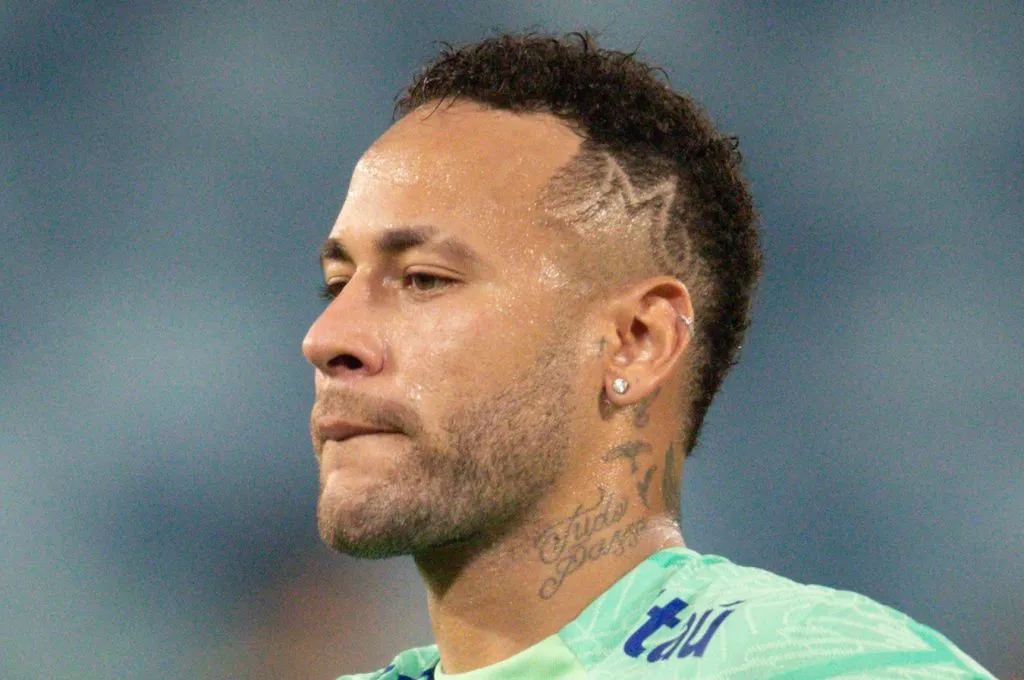 MT – CUIABA – 10/10/2023 – SELECAO BRASILEIRA, TREINO – Neymar Jr. jogador da Selecao Brasileira durante treino no estadio Arena Pantanal. Foto: Gil Gomes/AGIF