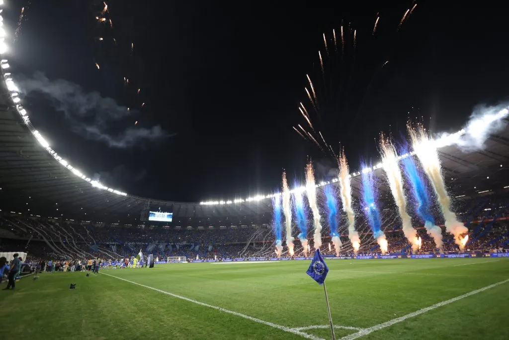 MG – BELO HORIZONTE – 10/08/2025 – BRASILEIRO A 2025, CRUZEIRO X SANTOS – Torcida do Cruzeiro durante partida contra Santos no estadio Mineirao pelo campeonato Brasileiro A 2025. Foto: Gilson Lobo/AGIF