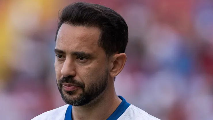 Everton Ribeiro elogiou Ceni no Bahia.