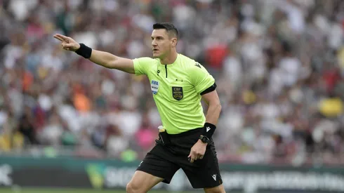 RJ – RIO DE JANEIRO – 16/08/2025 – BRASILEIRO A 2025, FLUMINENSE X FORTALEZA – O arbitro Rafael Rodrigo Klein durante partida entre Fluminense e Fortaleza no estadio Maracana pelo campeonato Brasileiro A 2025. Foto: Thiago Ribeiro/AGIF
