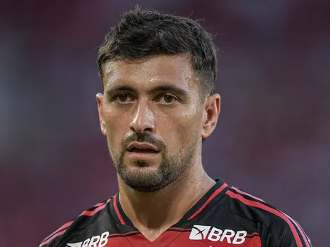Arrascaeta, Filipe Luís e Rossi viram prioridade no Flamengo, clube acelera negociações para renovação