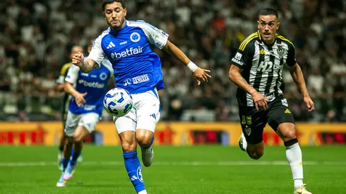 MG – BELO HORIZONTE – 27/08/2025 – COPA DO BRASIL 2025, ATLETICO-MG X CRUZEIRO – Willian jogador do Cruzeiro durante partida contra o Atletico-MG no estadio Arena MRV pelo campeonato Copa Do Brasil 2025. Foto: Fernando Moreno/AGIF
