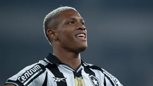 Danilo preocupa no Botafogo.
