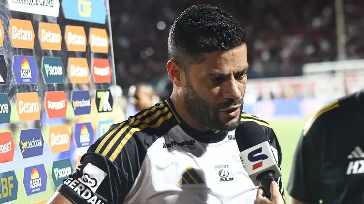 BA - SALVADOR - 31/08/2025 - BRASILEIRO A 2025, VITORIA X ATLETICO-MG - Hulk jogador do Atletico-MG lamenta derrota ao final da partida contra o Vitoria no estadio Barradao pelo campeonato Brasileiro A 2025. Foto: Marcio Jose/AGIF