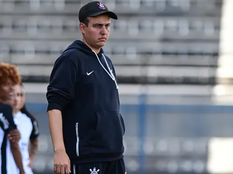 Lucas Piccinato, técnico do Corinthians, convoca a torcida para à final do Brasileirão Feminino