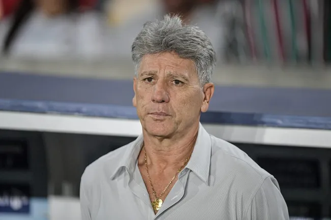 Renato Gaucho tecnico do Fluminense durante partida contra o Gremio no estadio Maracana pelo campeonato Brasileiro A 2025. Foto: Thiago Ribeiro/AGIF