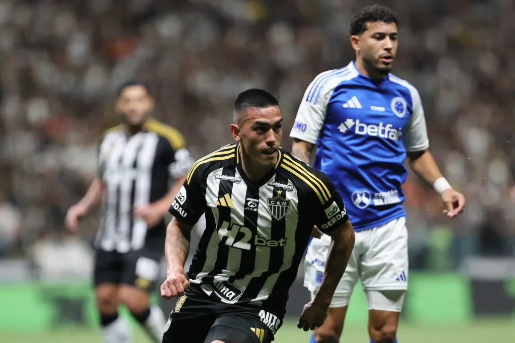MG – BELO HORIZONTE – 27/08/2025 – COPA DO BRASIL 2025, ATLETICO-MG X CRUZEIRO – Cuello jogador do Atletico-MG durante partida contra o Cruzeiro no estadio Arena MRV pelo campeonato Copa Do Brasil 2025. Foto: Gilson Lobo/AGIF