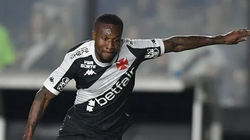 Loide Augusto jogador do Vasco durante partida contra o Operario no estadio Sao Januario pelo campeonato Copa Do Brasil 2025. Foto: Thiago Ribeiro/AGIF