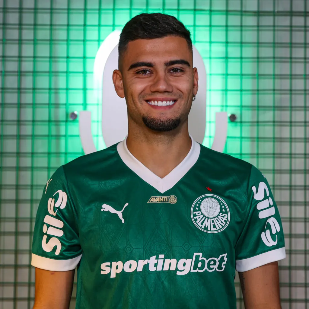 Andreas Pereira pode estrear com a camisa alviverde neste sábado (13). Foto: Fabio Menotti/Palmeiras