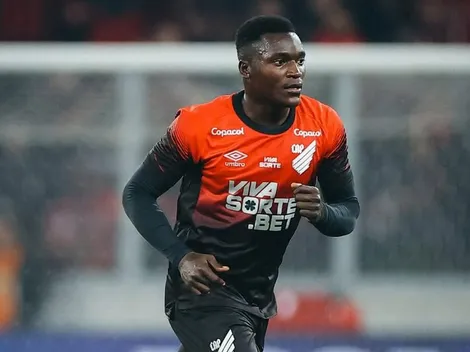 Viveros ironiza decisões do árbitro após eliminação para o Corinthians