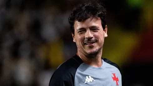 PE – RECIFE – 31/08/2025 – BRASILEIRO A 2025, SPORT X VASCO – Fernando Diniz tecnico do Vasco durante partida contra o Sport no estadio Ilha do Retiro pelo campeonato Brasileiro A 2025. Foto: Rafael Vieira/AGIF