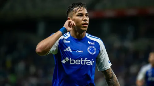 Kaio Jorge jogador do Cruzeiro comemora seu gol durante partida contra o Bahia no estadio Mineirao pelo campeonato Brasileiro A 2025.