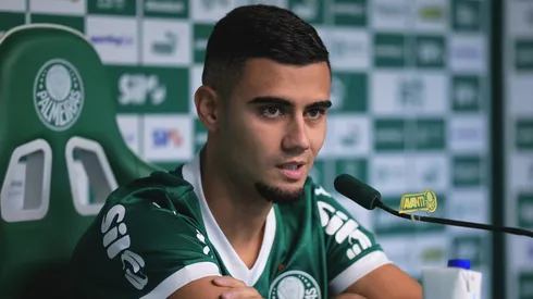 Andreas Pereira pode estrear pelo Palmeiras contra o Internacional
