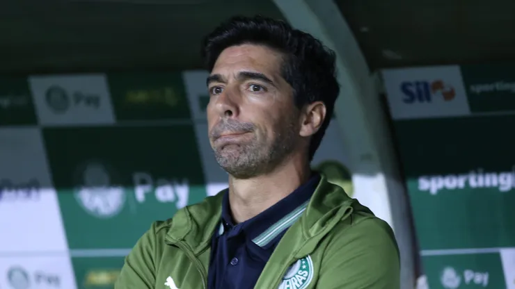 SP - SAO PAULO - 25/08/2025 - BRASILEIRO A 2025, PALMEIRAS X SPORT - Abel Ferreira tecnico do Palmeiras durante a partida contra o Sport no Allianz Parque em Sao Paulo (SP), pelo campeonato Brasileiro A 2025. Foto: Marlon Costa/AGIF