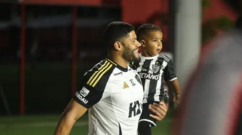 BA – SALVADOR – 31/08/2025 – BRASILEIRO A 2025, VITORIA X ATLETICO-MG – Jogador Hulk do Atletico-MG durante entrada em campo para partida contra o Vitoria no estadio Barradao pelo campeonato Brasileiro A 2025. Foto: Marcio Jose/AGIF
