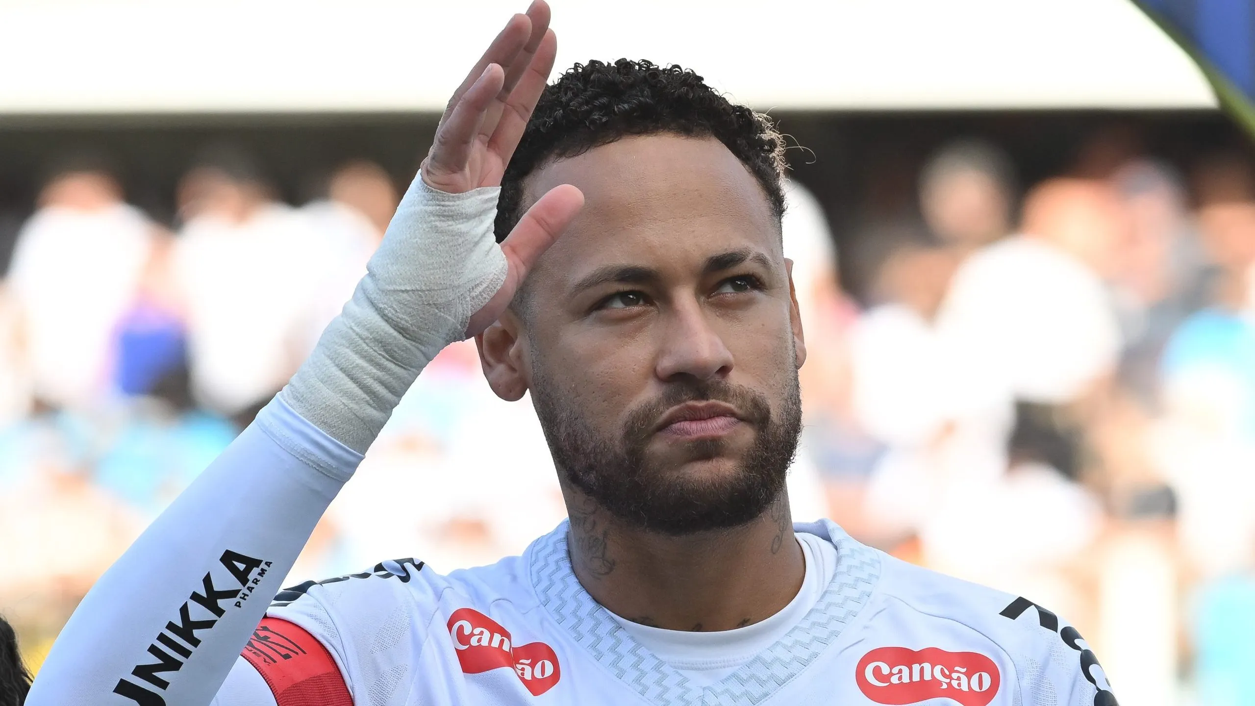 SP – SANTOS – 31/08/2025 – BRASILEIRO A 2025, SANTOS X FLUMINENSE – Neymar jogador do Santos durante partida contra o Fluminense no estadio Vila Belmiro pelo campeonato Brasileiro A 2025.  Foto: Jota Erre/AGIF
